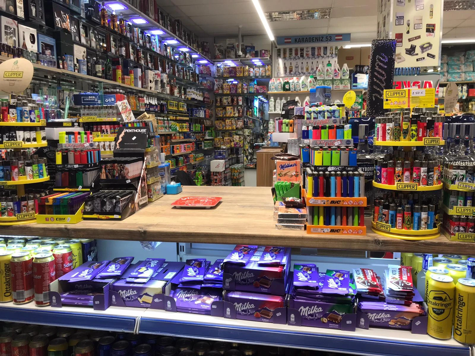 Blick in den U3 Getränke Shop, Bild 1