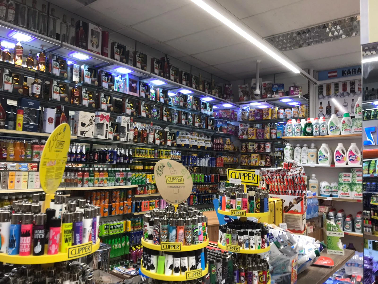 Blick in den U3 Getränke Shop, Bild 3